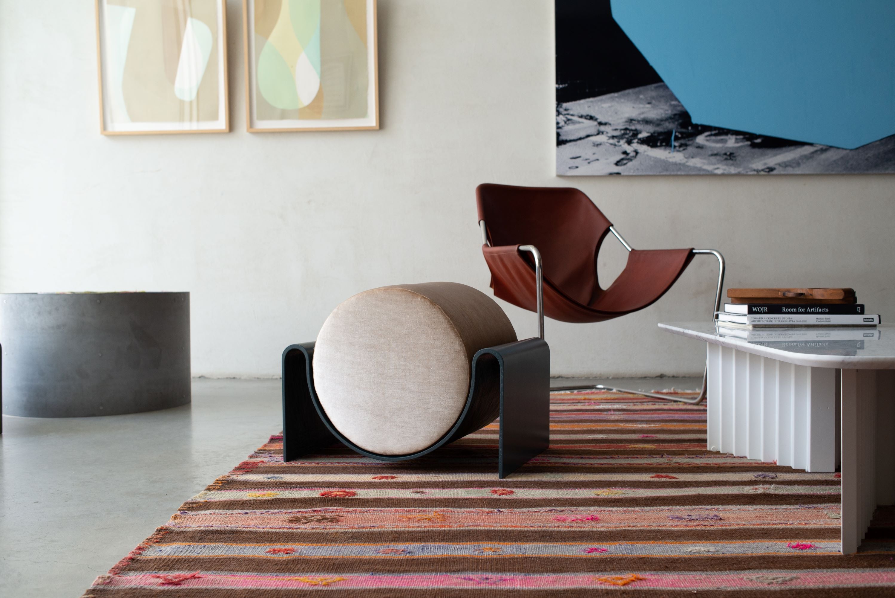 Monitor Stool – GARNIER PINGREE