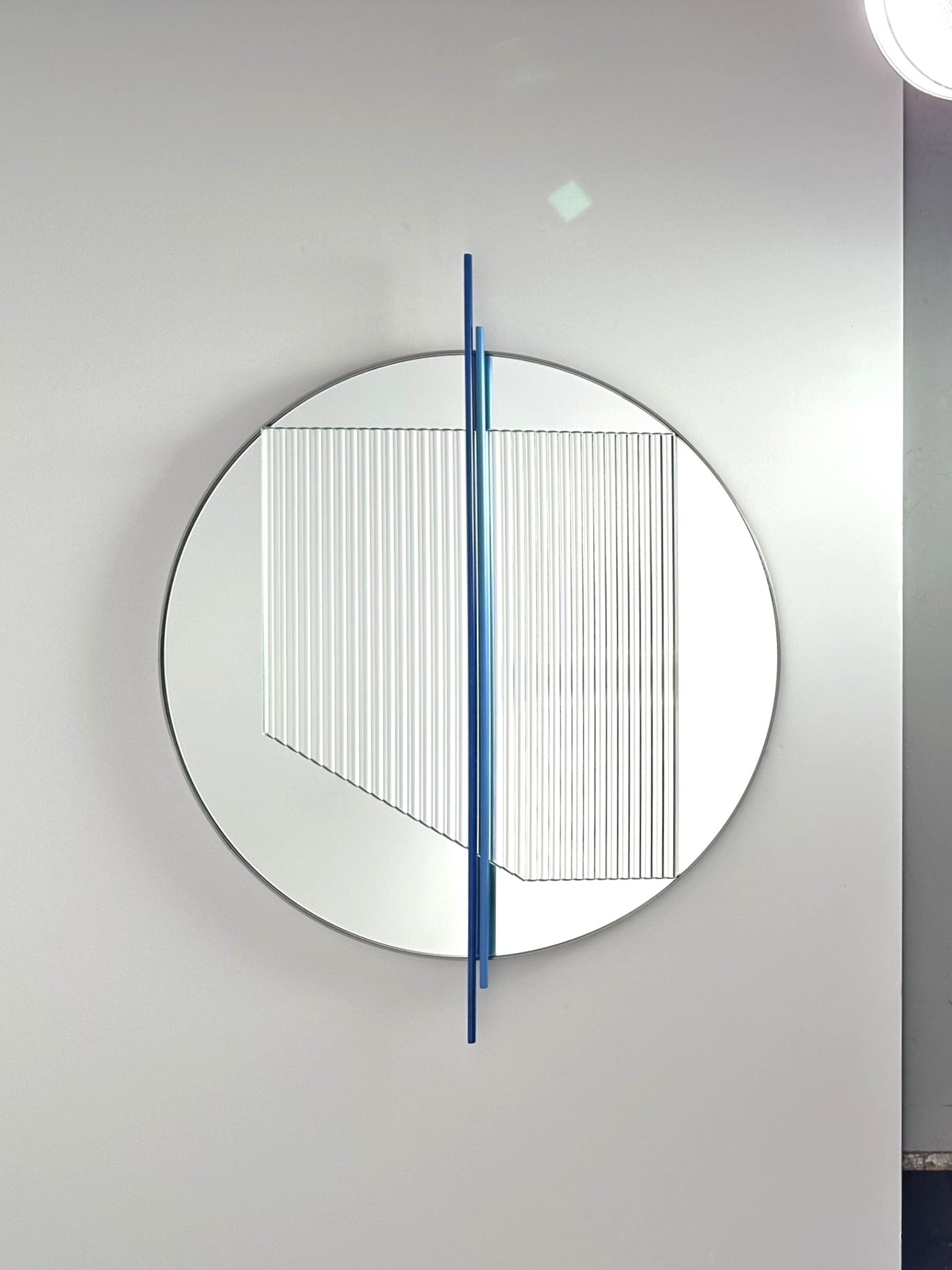 Claude Mirror I